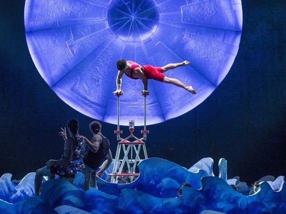 CIRQUE_Luzia